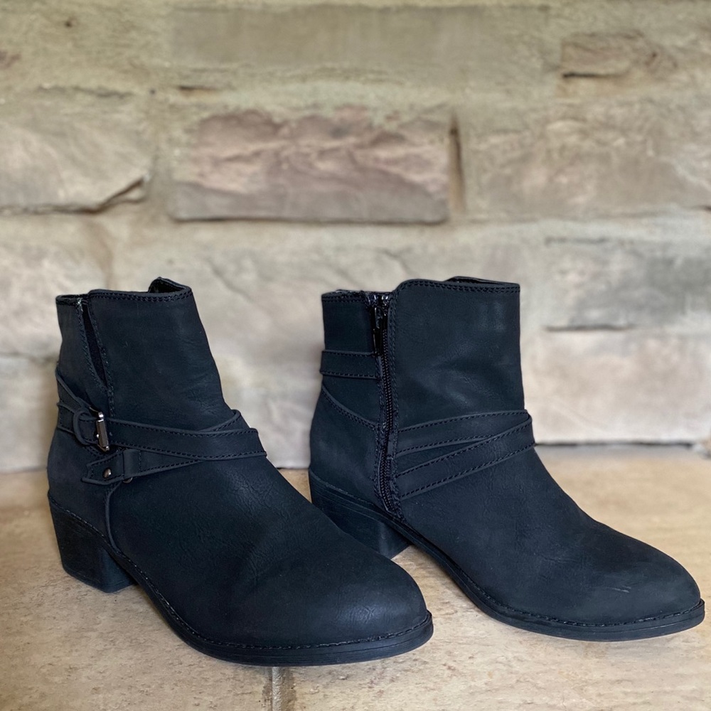 Life Stride Ionic Booties